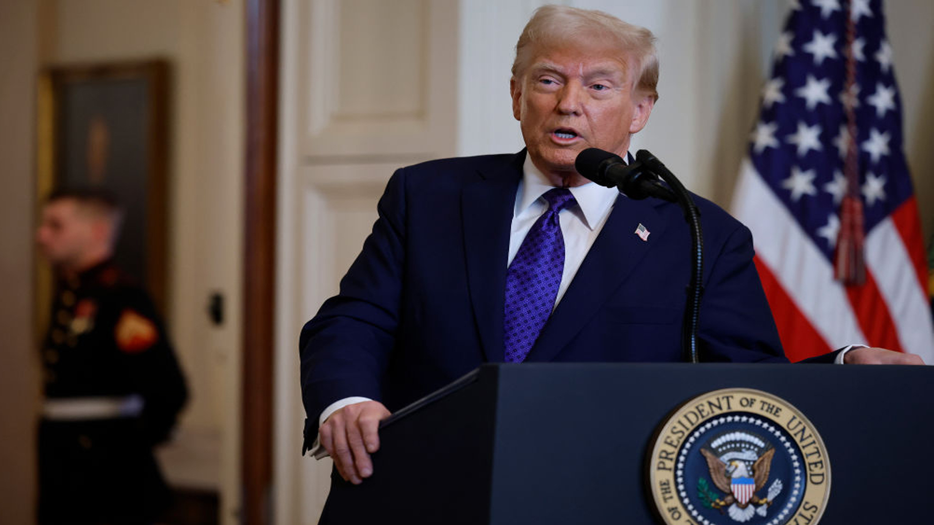 হামাসকে শনিবার পর্যন্ত সময় বেঁধে দিলেন ট্রাম্প